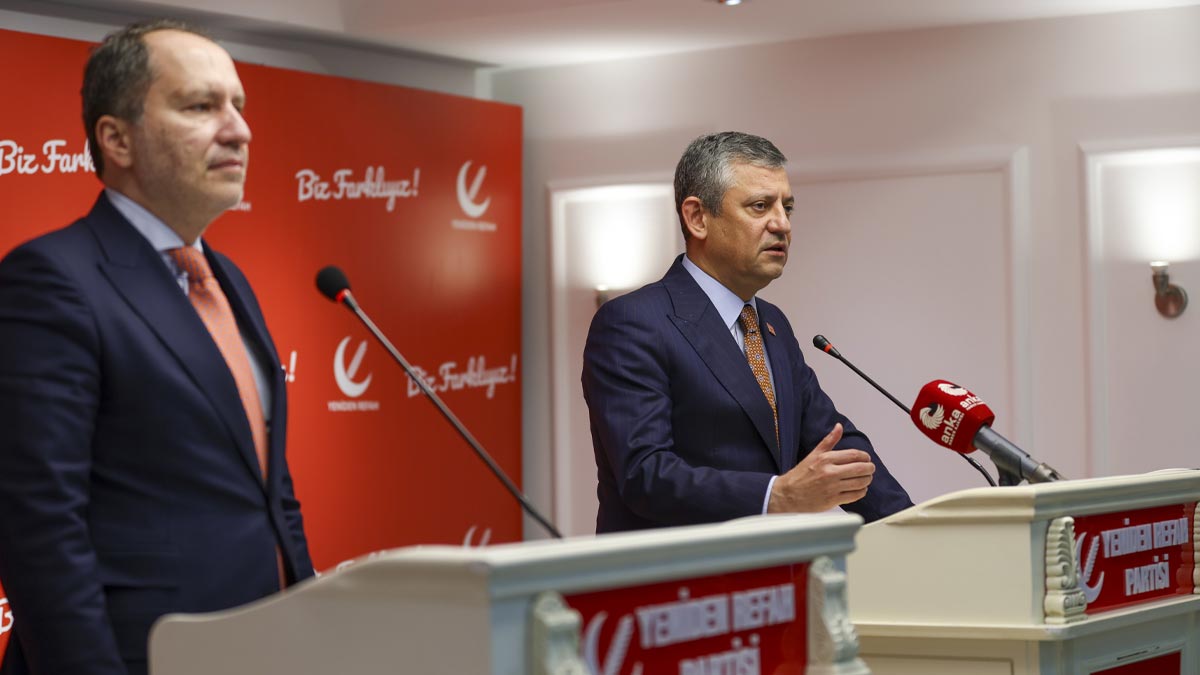 Özel'den siyasi partilere ziyaret: Ara seçim erken seçimin kapısını açıp yoksulluğu bitirecek