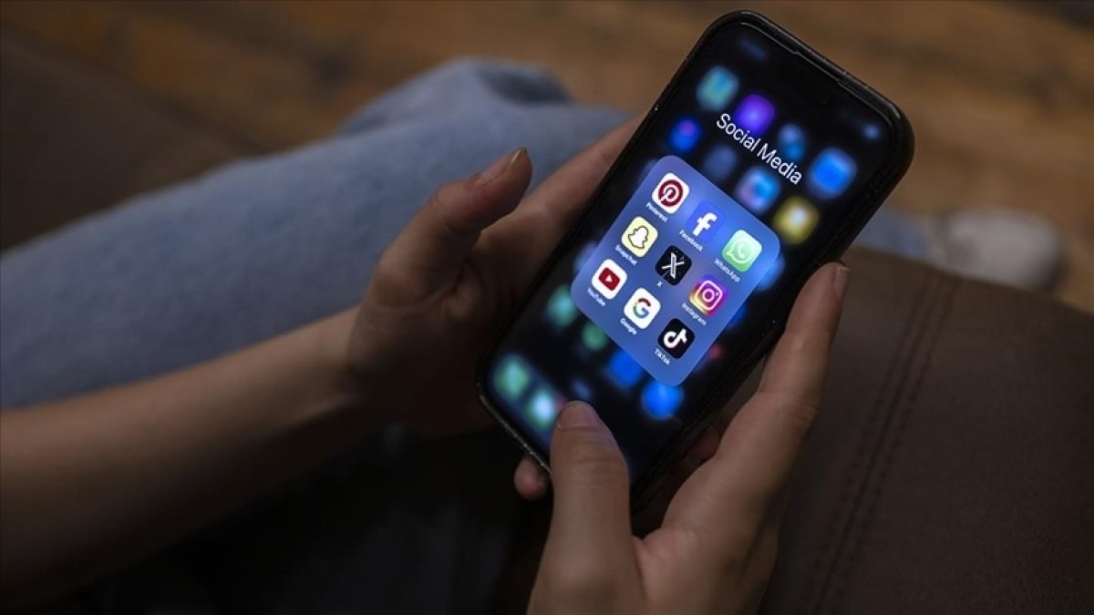 Türkiye'de sosyal medya kullanım süresi dünya ortalamasının üzerinde