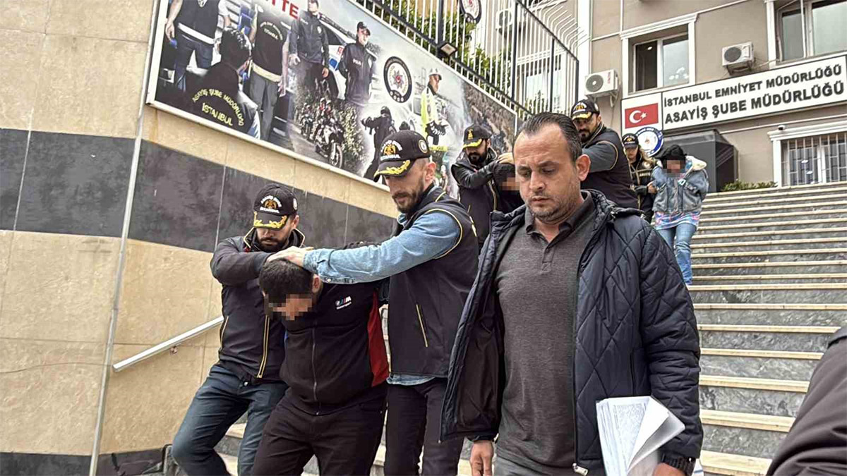Avcılar’da tokatla başlayan tartışma cinayetle bitti: 1’i kadın 3 şüpheli gözaltında