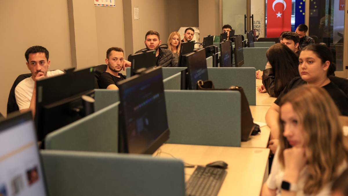 Başkan Anıl Yetişkin’in teknoloji projesi takdir topluyor