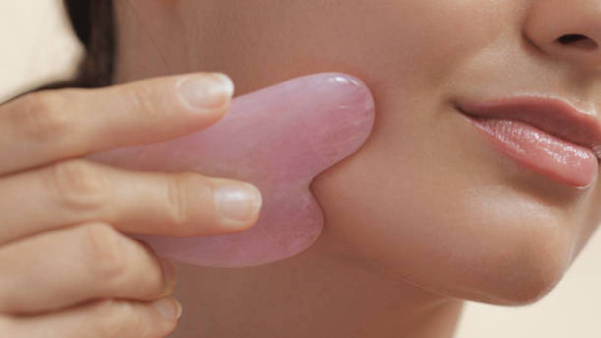 Güzel cildin sırrı antik çağlardan geliyor: Gua Sha masajı nedir?