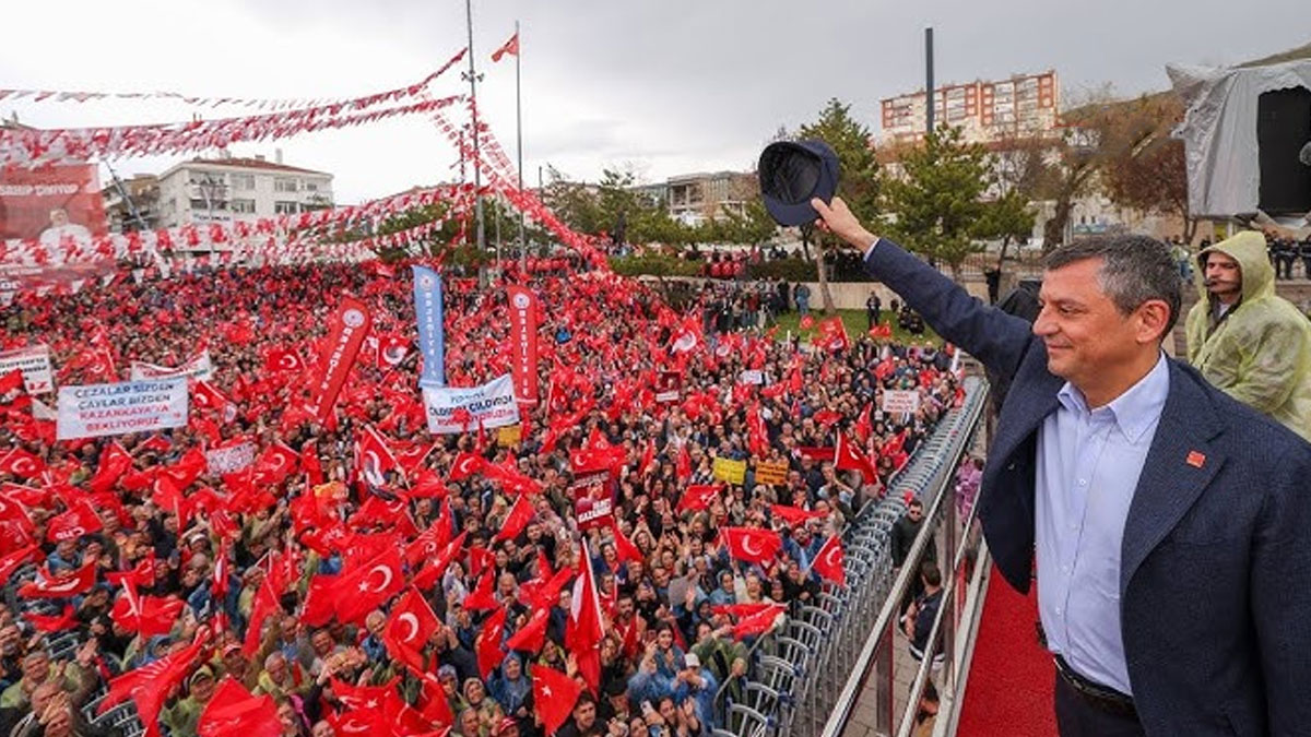 Prof. Dr. Demiralp anketler üzerinden Türkiye'nin duygu haritasını çıkardı: CHP 2024 rüzgarını koruyor
