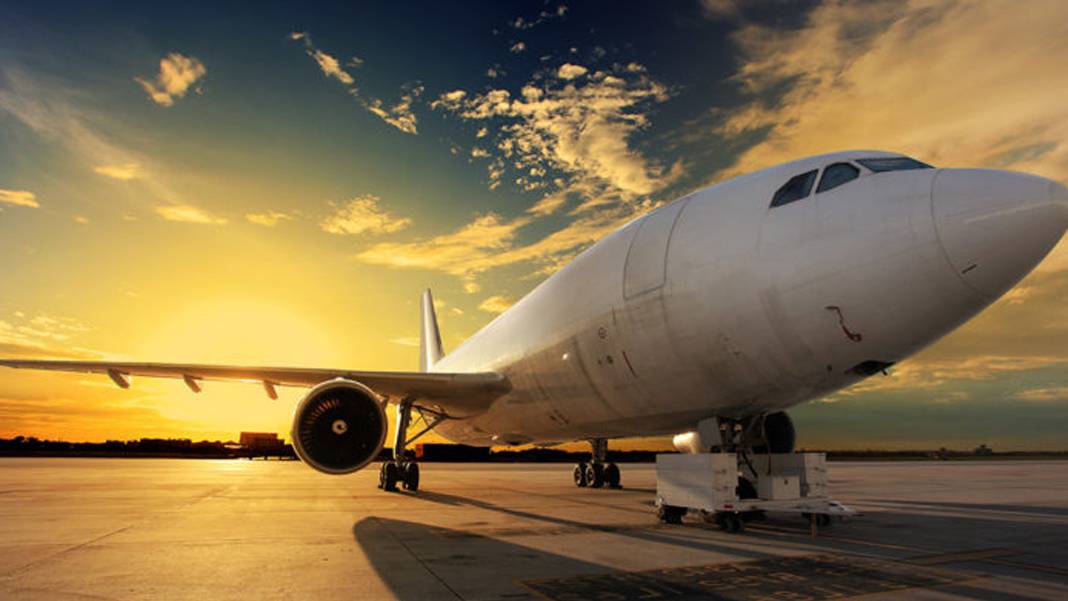 Havacılıkta 'sistemik kıtlık' kapıda: 3 hafta içinde yakıt bitebilir