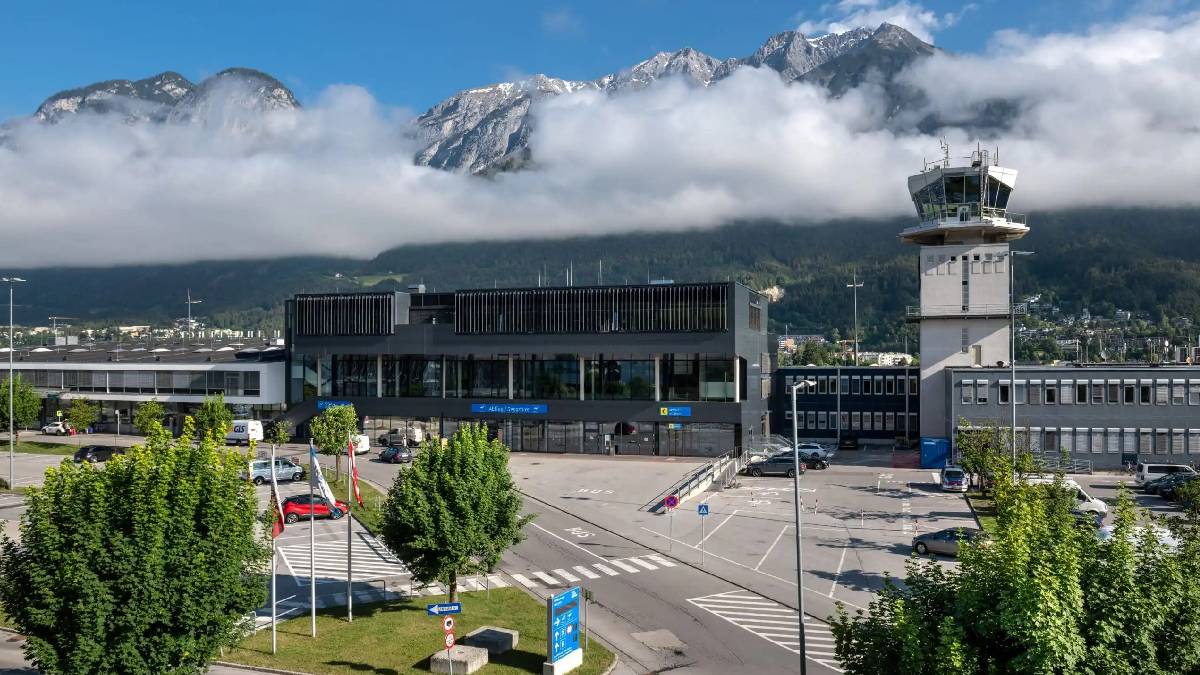 Dünyanın en zorlu pistlerinden biri: Bu havalimanına iniş özel sertifika gerektiriyor