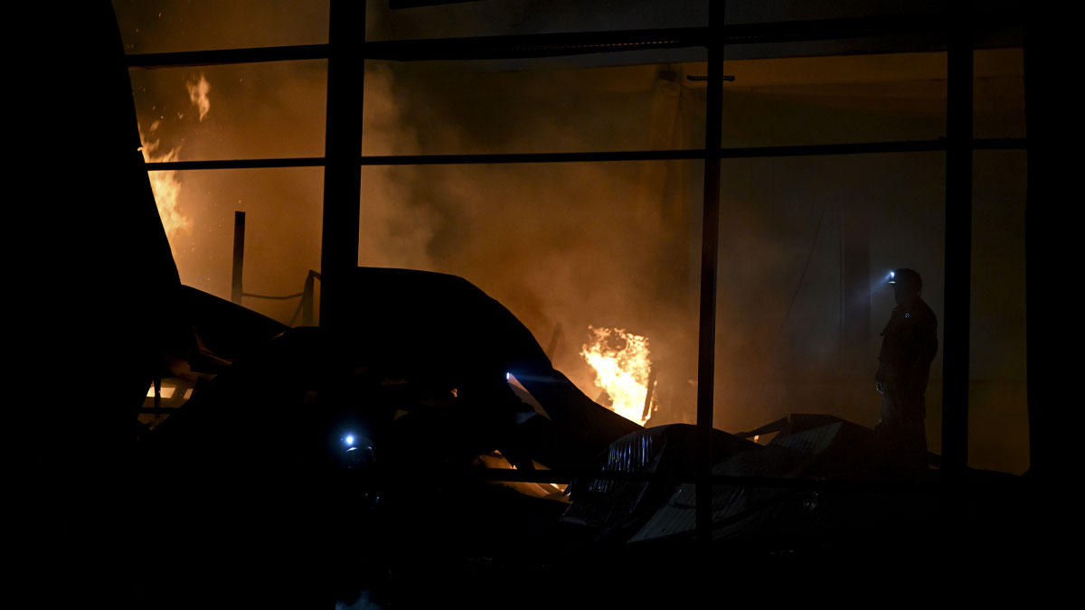 Ankara'da ilaç fabrikasında yangın: 35 işçi tahliye edildi