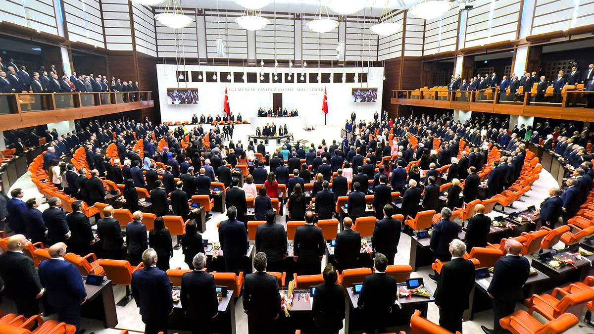 Meclis’te "yoklama talebi” için yeni düzenleme: Gerekli vekil sayısı artırılıyor