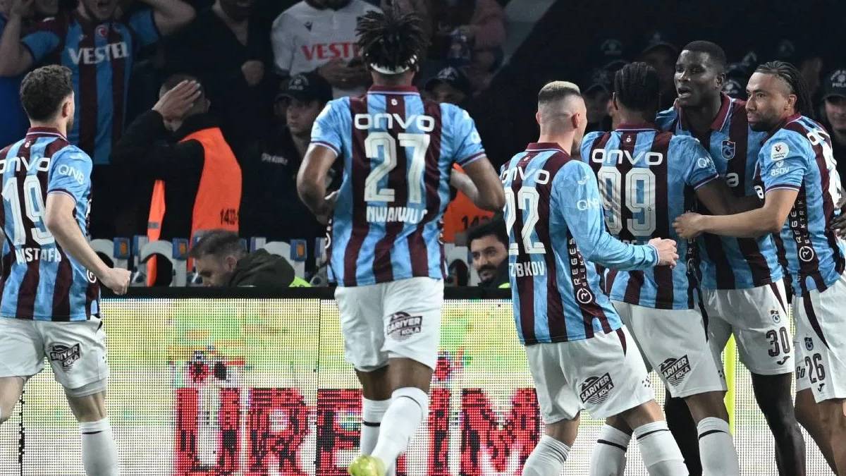 Süper Lig'de 29. hafta heyecanı-Canlı anlatım: Trabzonspor, Alanya deplasmanında