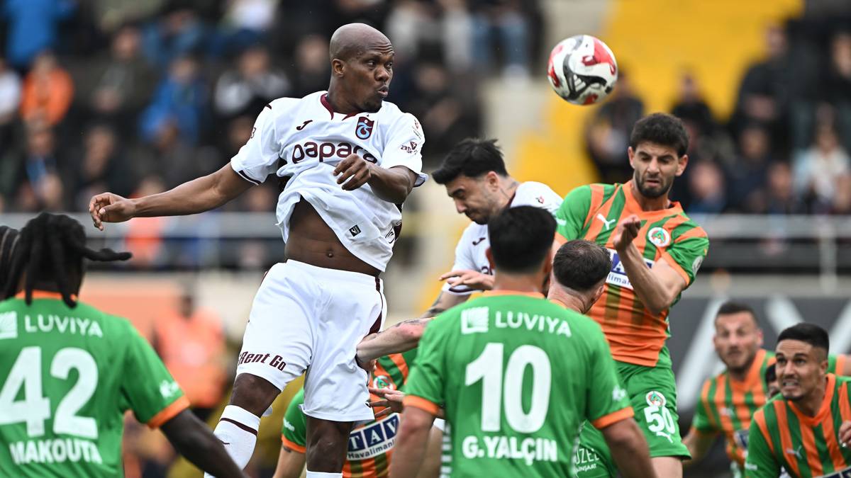 Süper Lig'de 29. hafta heyecanı-Canlı anlatım: Trabzonspor, Alanya deplasmanında