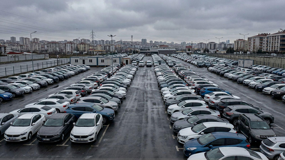 Satışlar bıçak gibi kesildi: Otomobil pazarında sessizlik hakim
