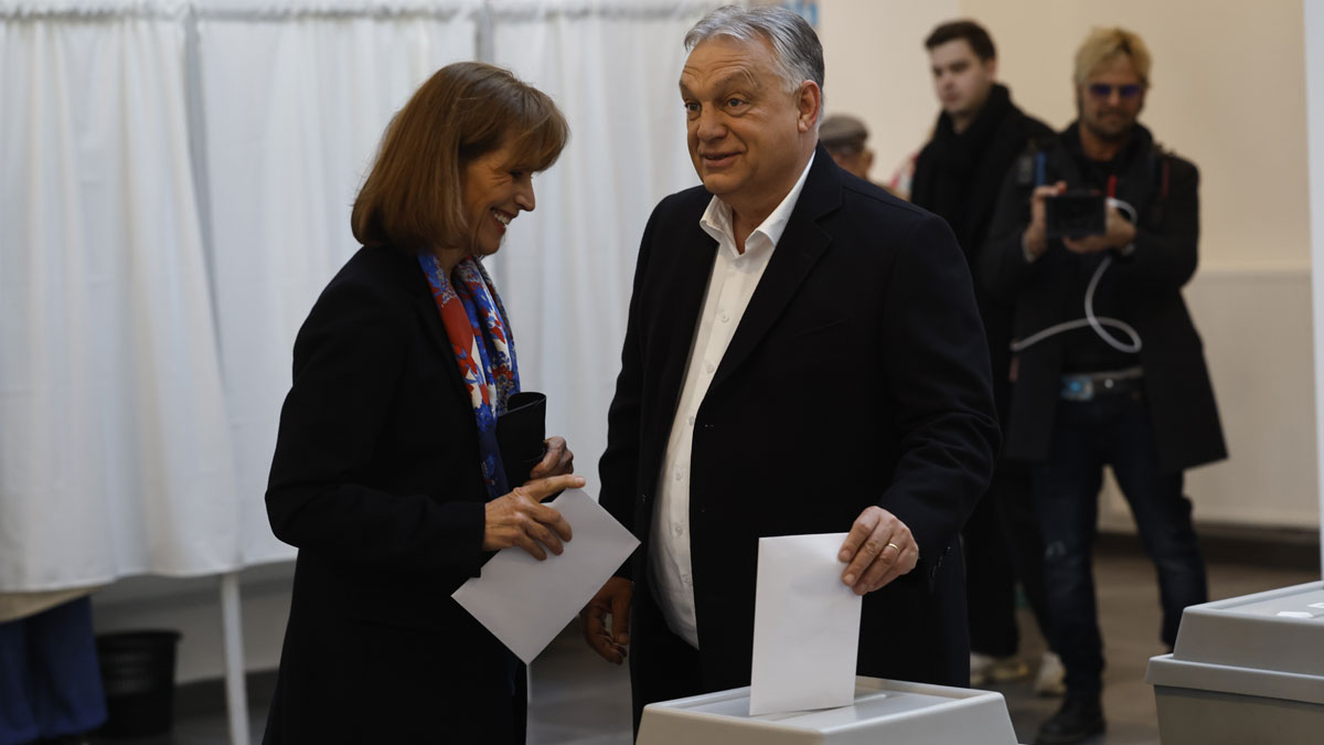 Orban'ın 16 yıllık saltanatı bitiyor mu? Macaristan'da seçime rekor katılım