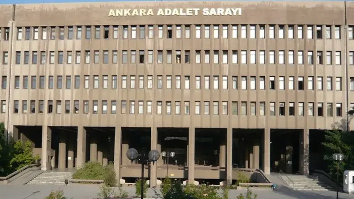 Adliyede zabıt katibinden vurgun: Emanet paraları sanal bahiste kaybetti