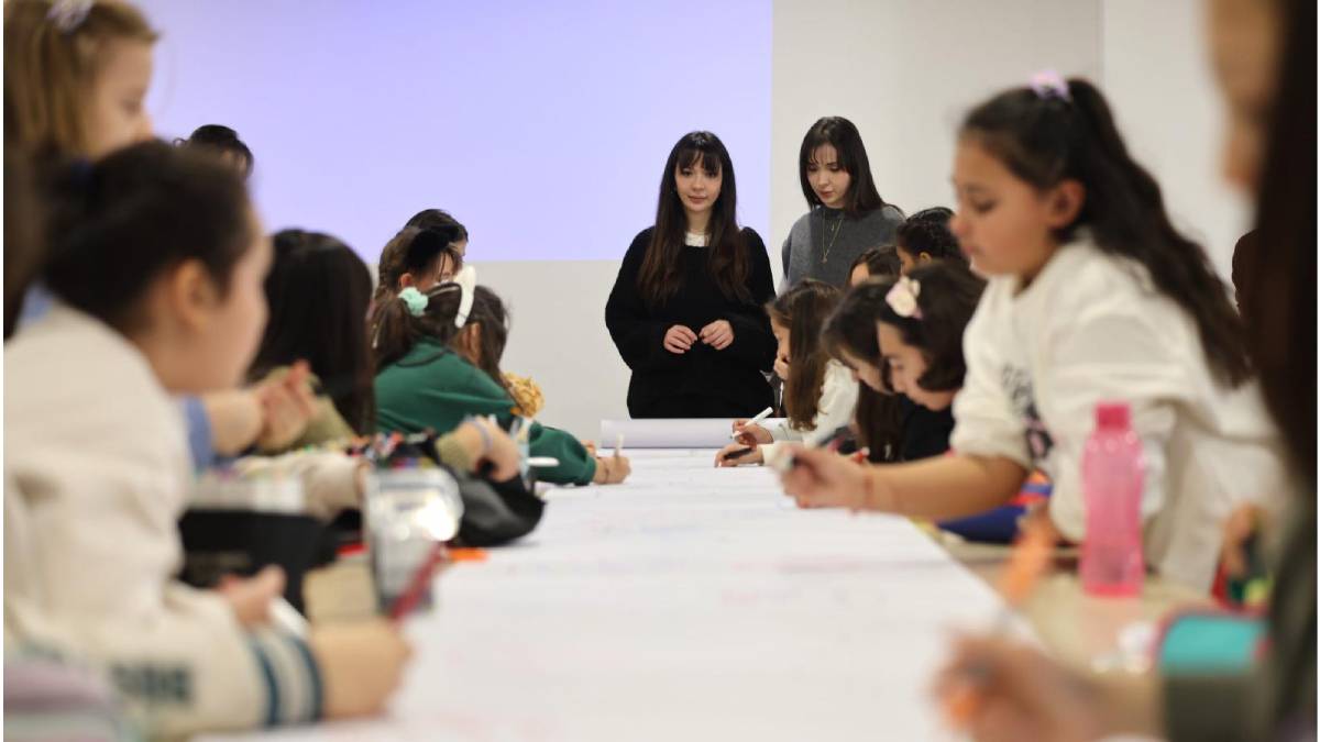 Kendileri küçük, hayalleri büyük:  "Bir Yazar Bir Çizer ile Resimli Kitabımı Hazırlıyorum” atölyesi tamamlandı