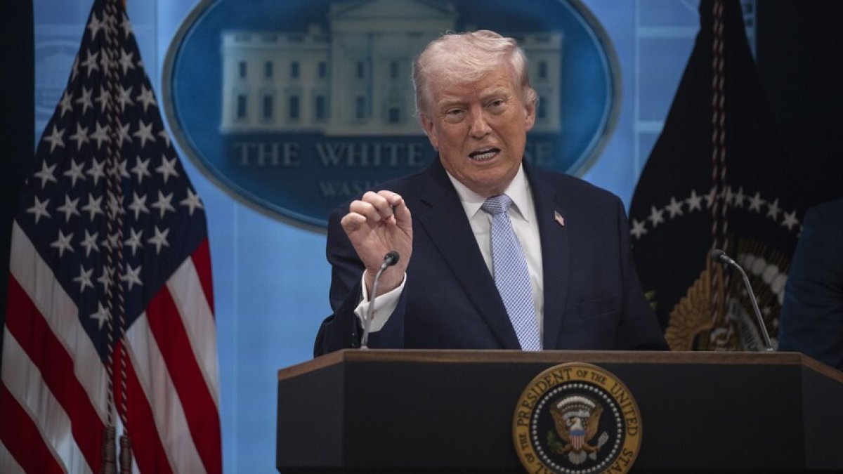 WSJ: Trump, İran’a sınırlı saldırı seçeneğini yeniden değerlendiriyor