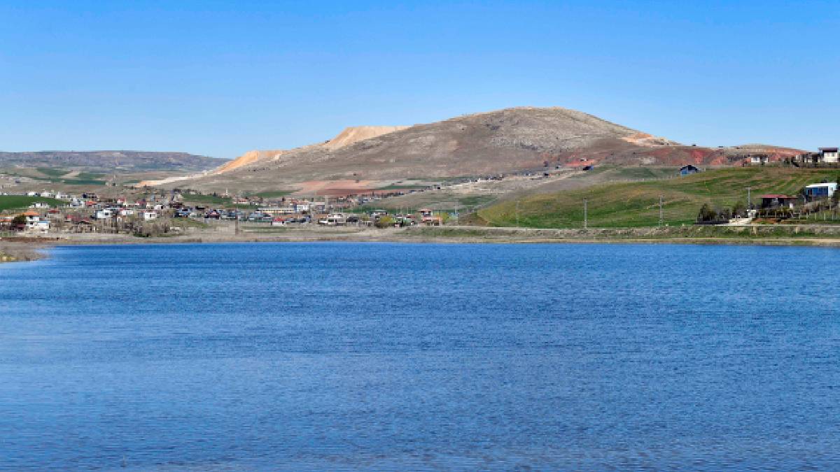 Kuruma riski altındaki ‘Kızılca Göleti’ yeniden suya kavuştu