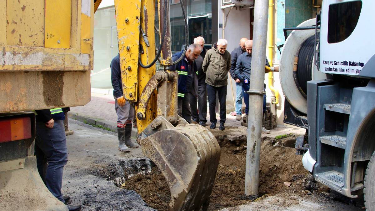 Belediyenin saha çalışmalarında hız kesmek yok