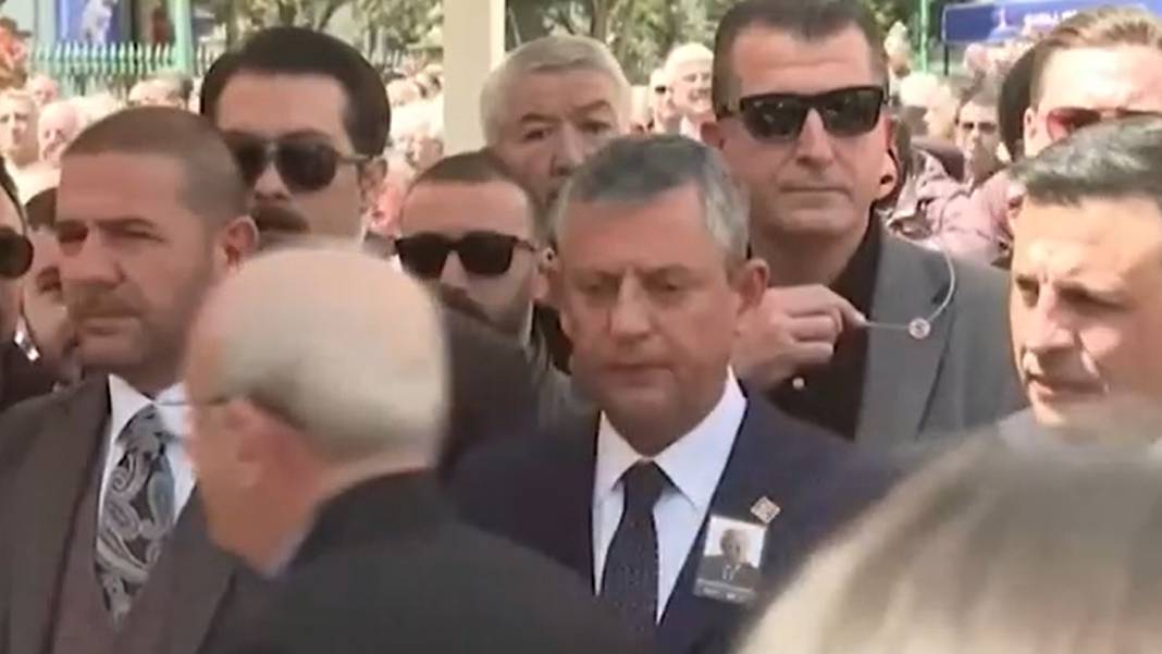 'Mutlak butlan'ın tartışıldığı dönemde dikkat çeken hareket: Kılıçdaroğlu Özel'in elini sıkmadı