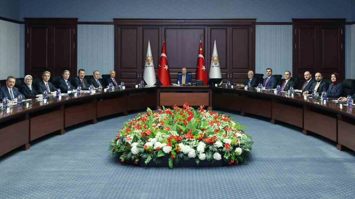 AK Parti MYK, Erdoğan başkanlığında toplandı