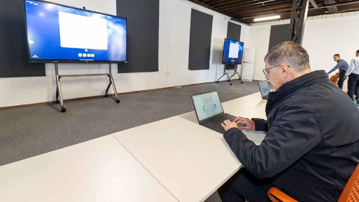 İzmir dijitalde vites yükseltti