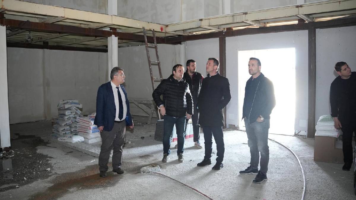 Başkan Sarıkurt, projeleri ve altyapı çalışmalarını yerinde inceledi