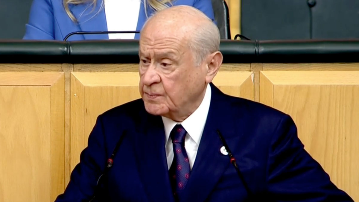 Son dakika! Bahçeli’den Özel’in ara seçim çağrısına cevap: Seçim zamanında yapılacak