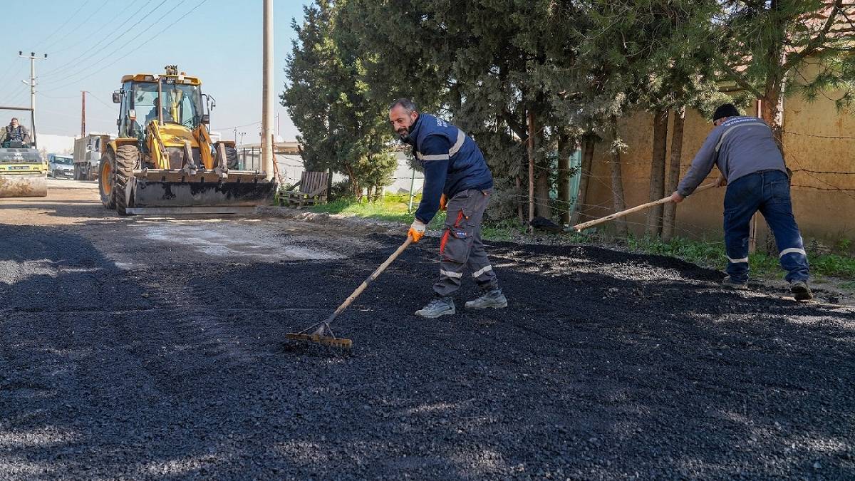 Gaziemir’de 32 bin 191 metrekarelik alandaki yol ve kaldırımlar yenilendi
