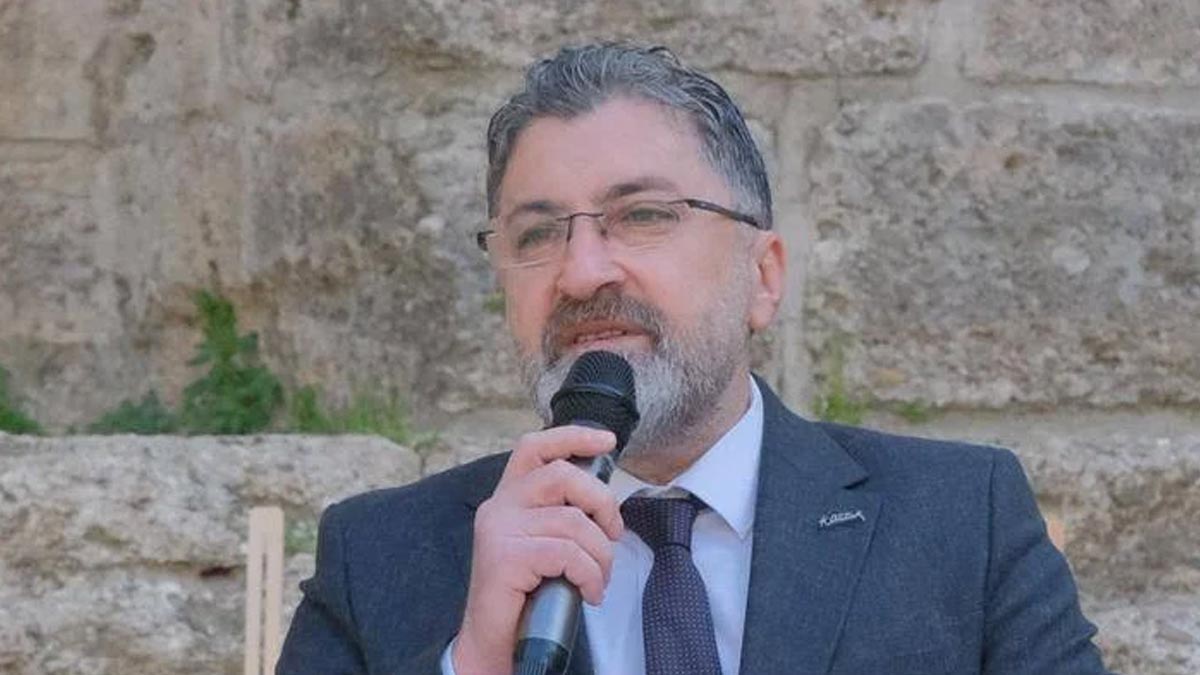 Serik Belediye Başkanı Kumbul CHP'den istifa etti