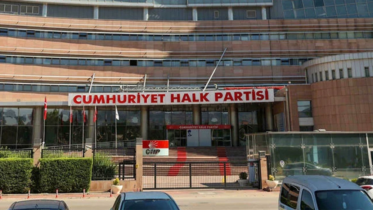 CHP İstanbul İl Başkanlığı binası davasına erteleme