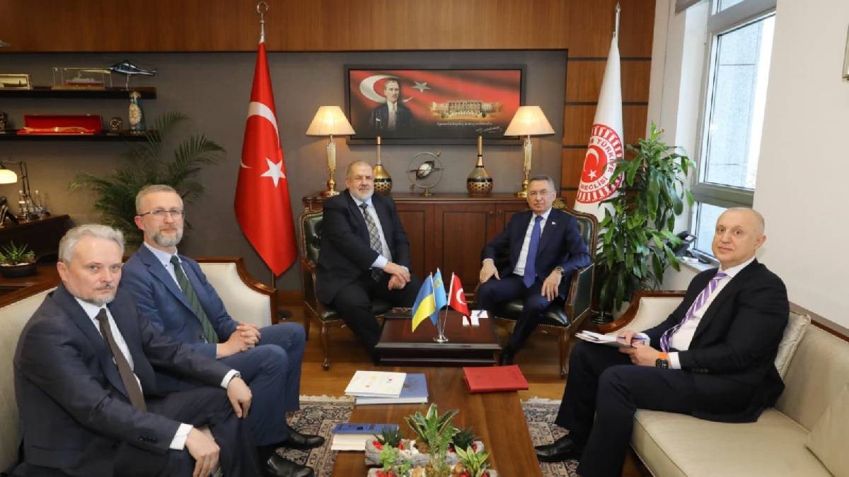 Fuat Oktay, Kırım Tatar Milli Meclisi Başkanı Ve Ukrayna Büyükelçisini ağırladı