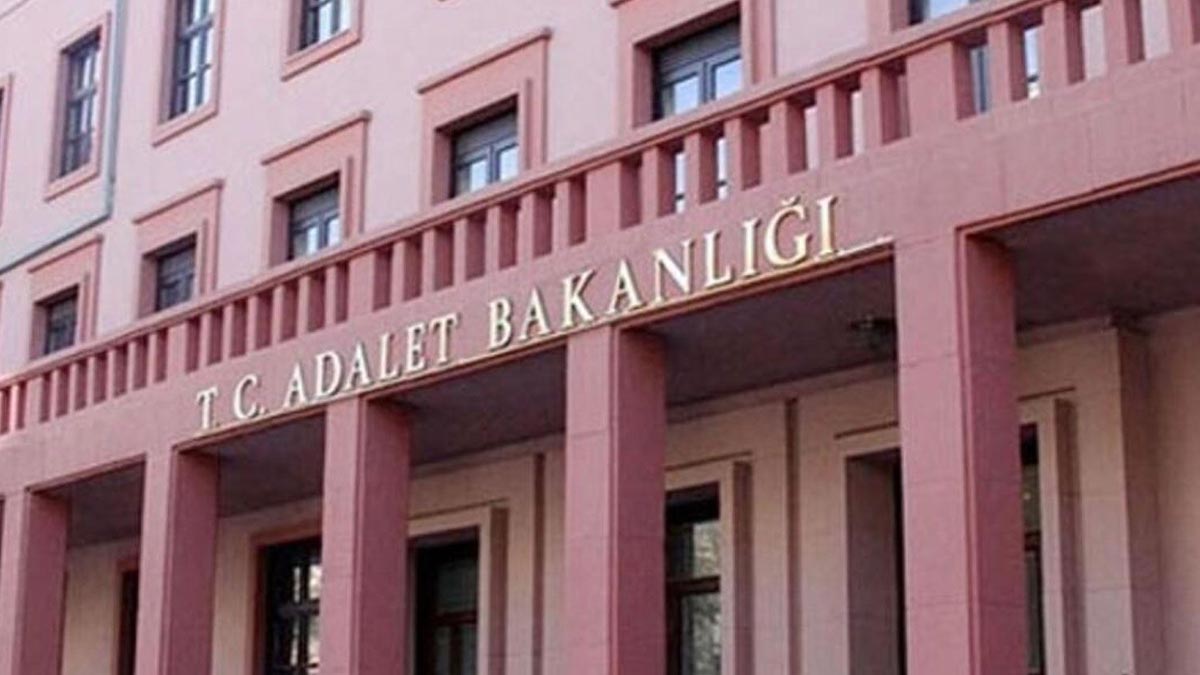 Adalet Bakanlığı'ndan silahlı saldırıya ilişkin açıklama: Dijital paylaşımlara 'sanal devriye' takibi