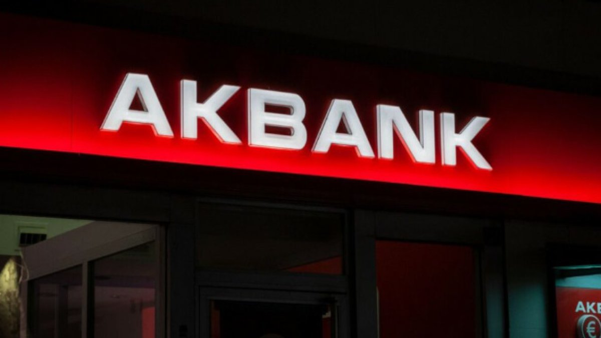 Akbank çöktü mü 16 Nisan 2026, Akbank Mobil neden açılmıyor, sorun mu var?