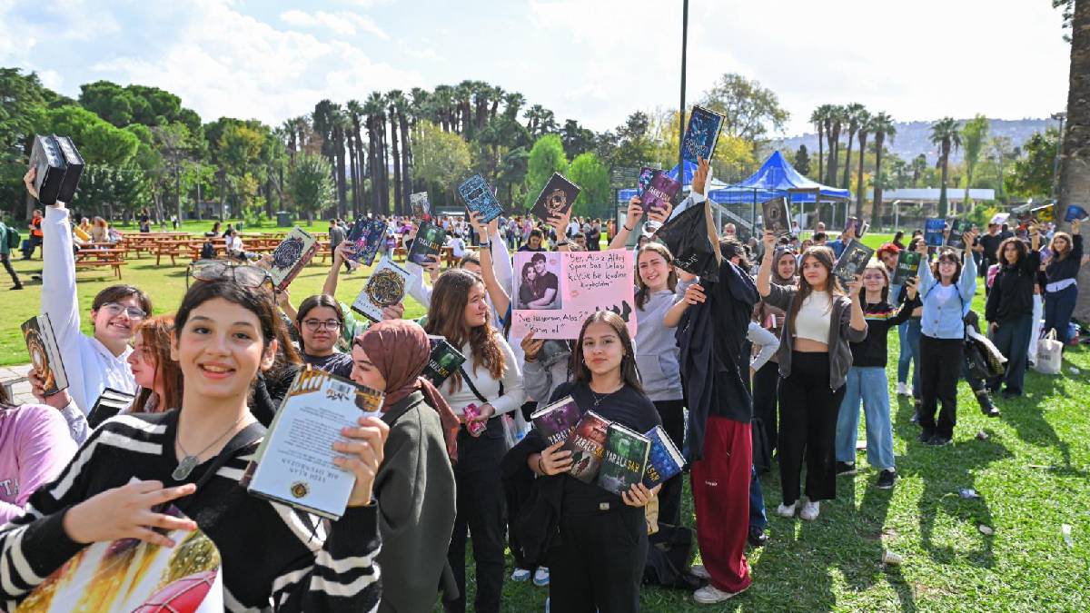 Kültürpark’ta büyük buluşma: İZKİTAP başlıyor