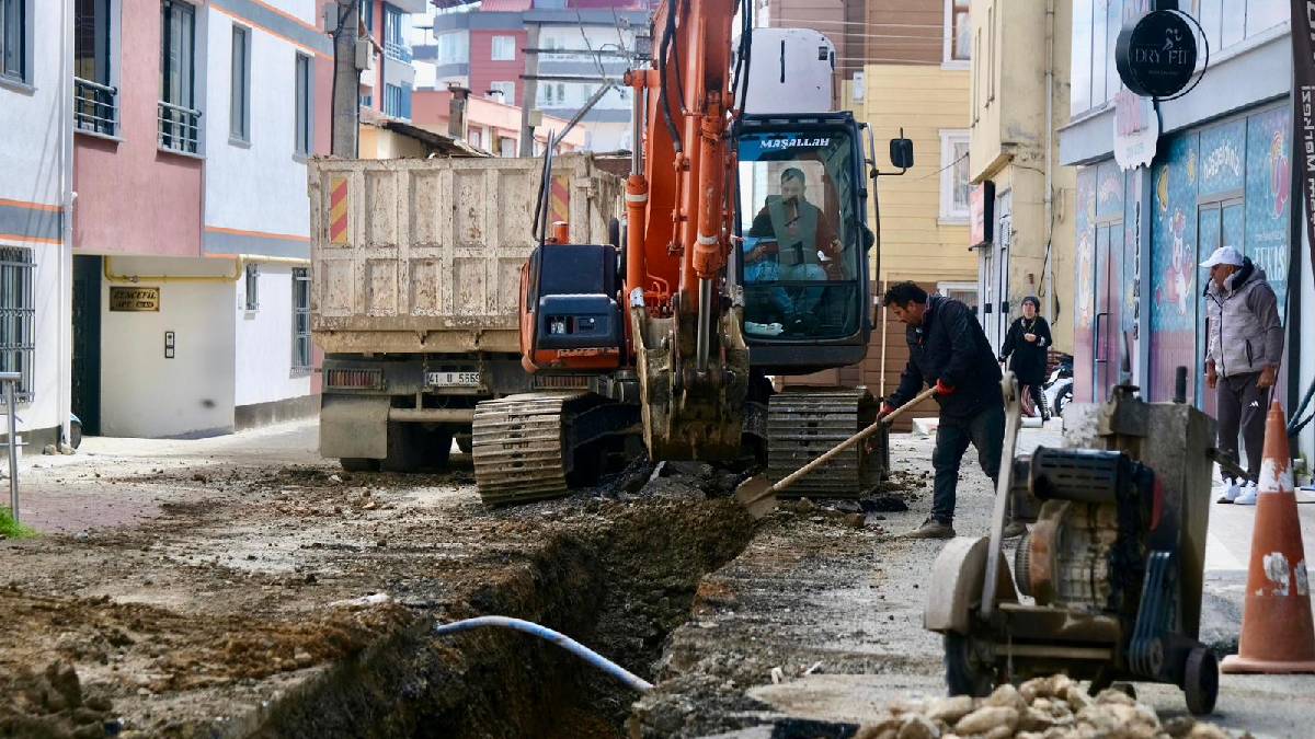 4 farklı mahallede 12 kilometrelik altyapı çalışması