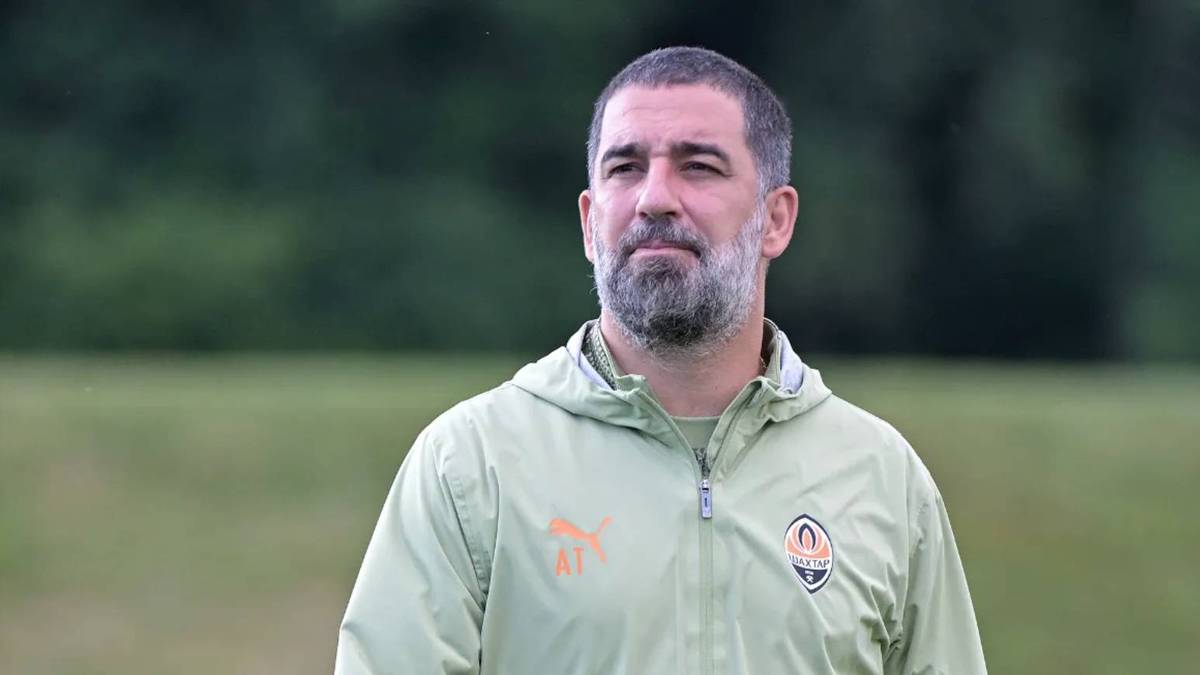 Arda Turan'dan tarihe geçen başarı: Shaktar, yarı finalde