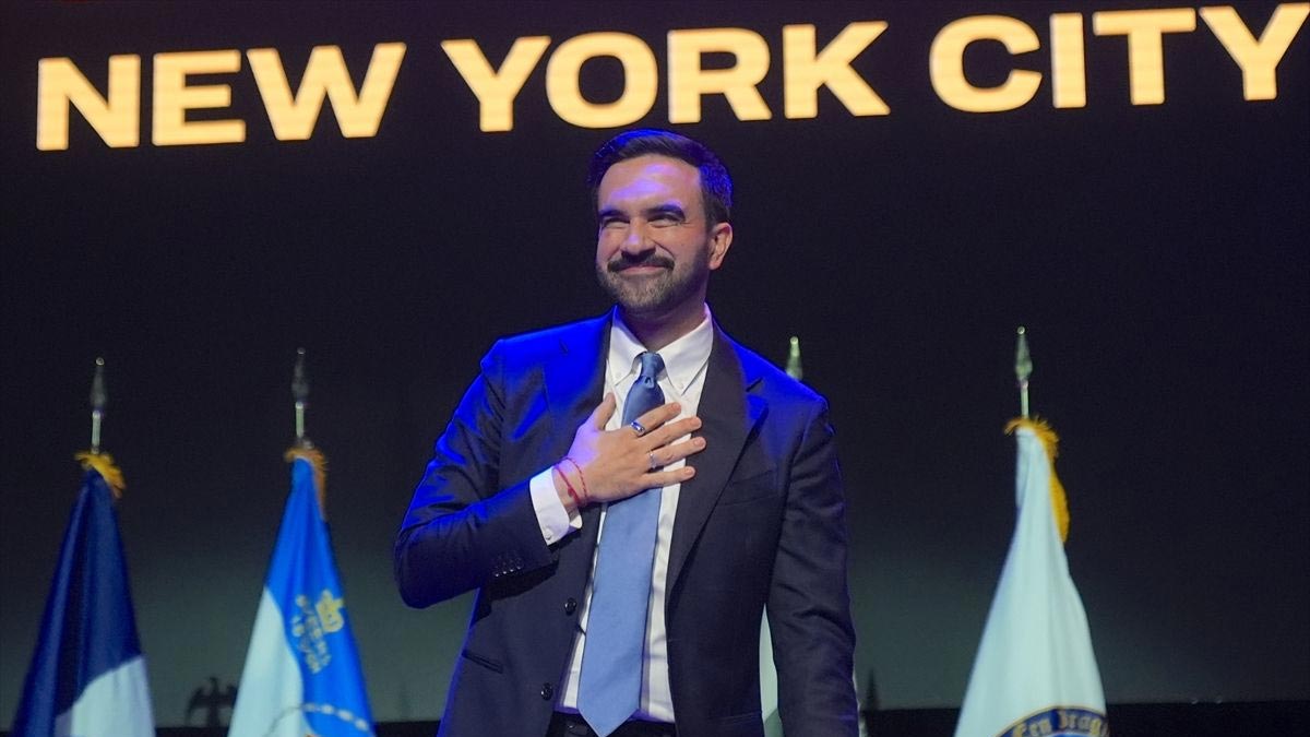 New York'un ilk Müslüman Belediye Başkanı Mamdani sözünü tuttu: Süper zenginlere ek vergi