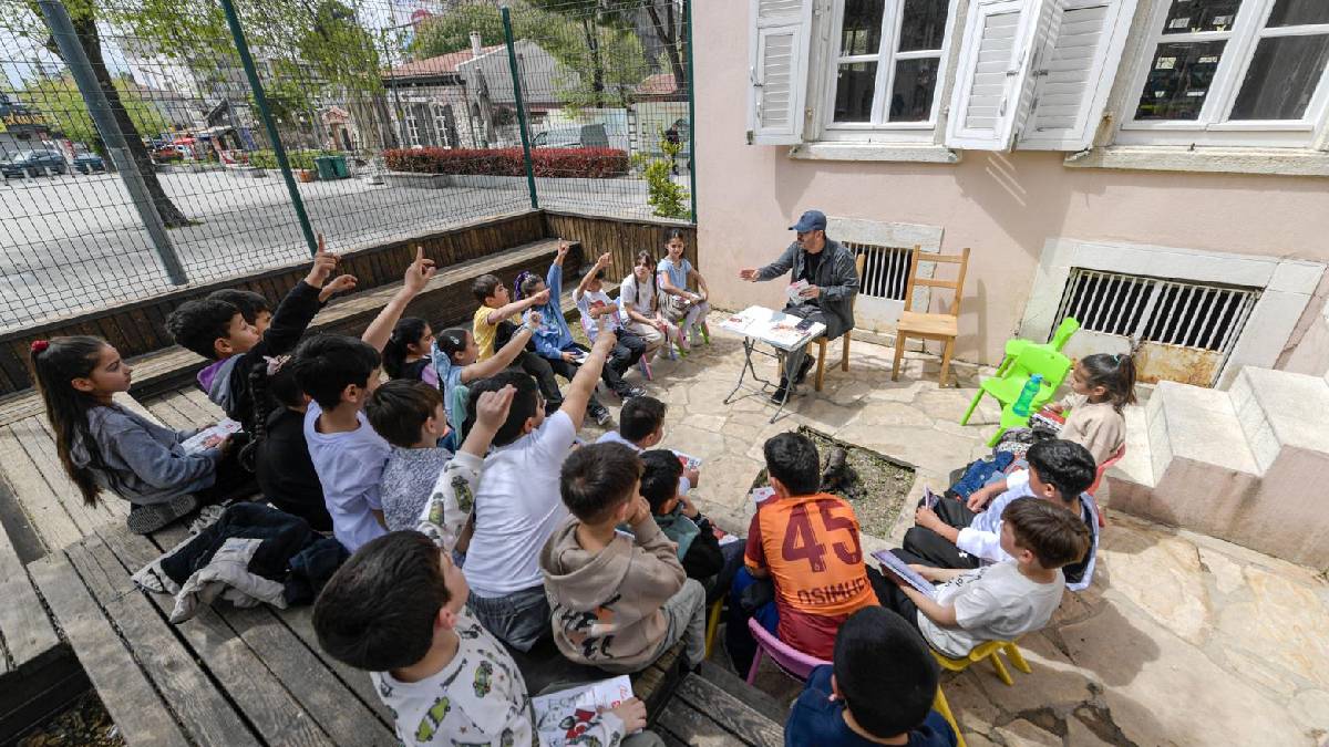 İzmir Büyükşehirden sadece çocuklar için kütüphane