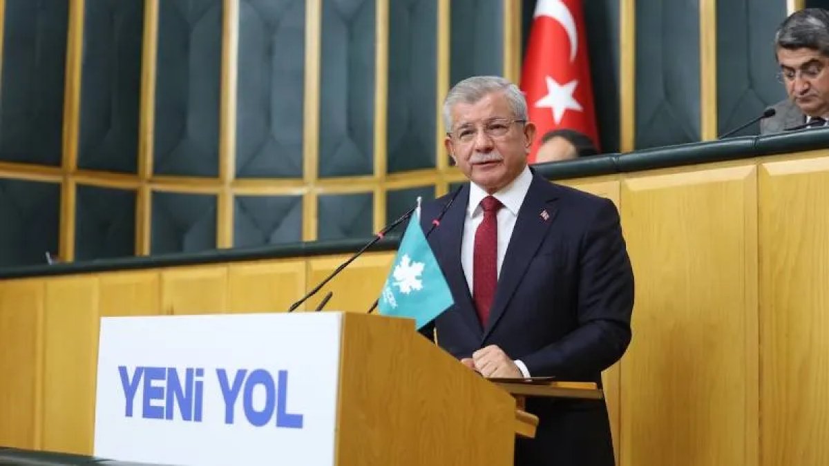 Davutoğlu’ndan iktidara çağrı: 23 Nisan’a kadar ulusal yas ilan edilsin