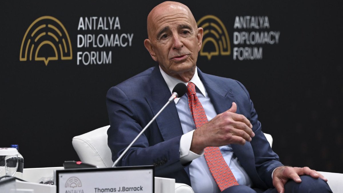 ABD Büyükelçisi Barrack'tan tartışılacak sözler: Demokrasi başarısız oldu, işleyen tek sistem monarşi