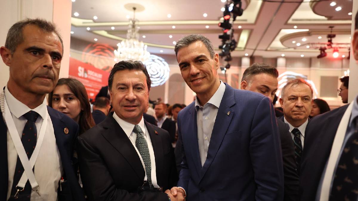 Başkan Aras, demokrasi zirvesi için Barselona’da