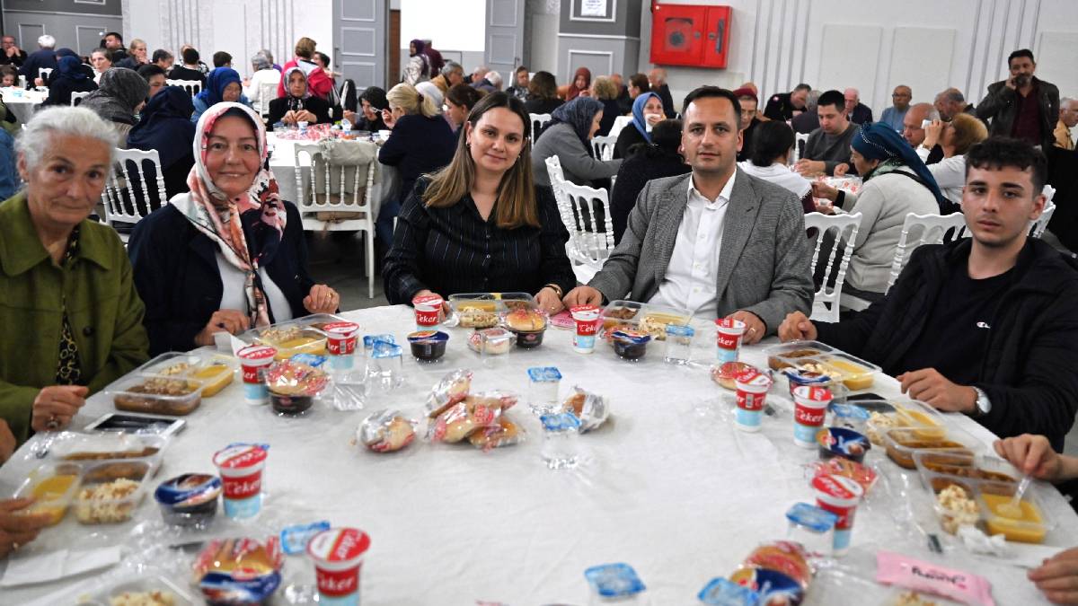 Kent Kasap’tan yararlanan aileler dayanışma yemeğinde buluştu