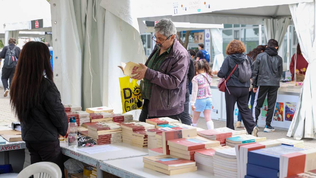 Kentin hafızasından geleceğine uzanan yayınlar İzmir Kitap Fuarı’nda