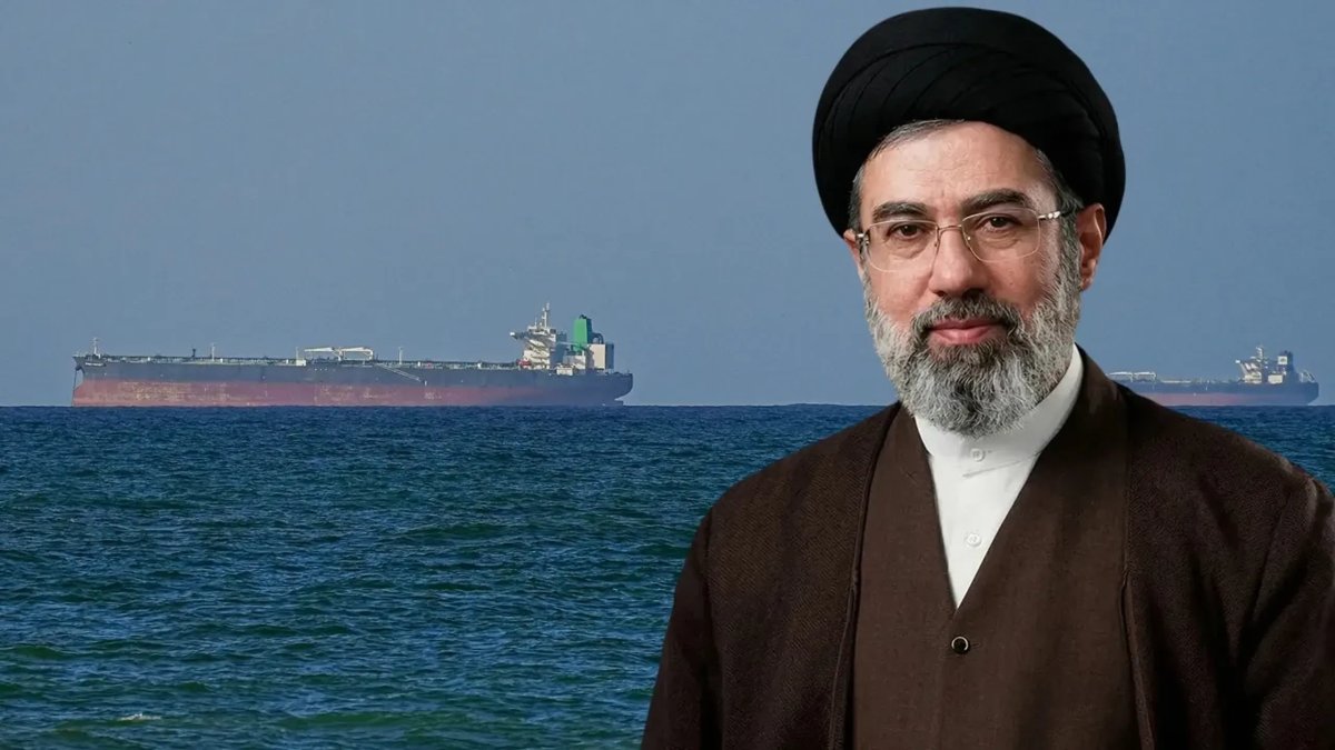 İran dini lideri Hamaney: İran donanması savaşa hazır
