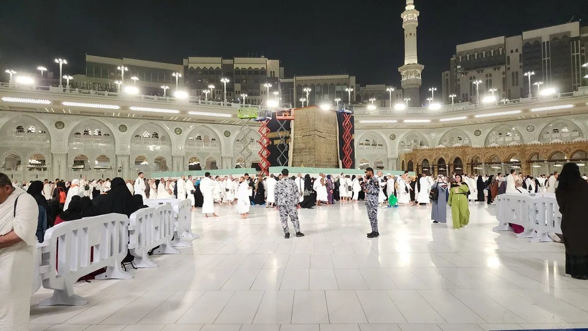 Türkiye'den giden ilk hacı kafilesi kutsal topraklara ulaştı