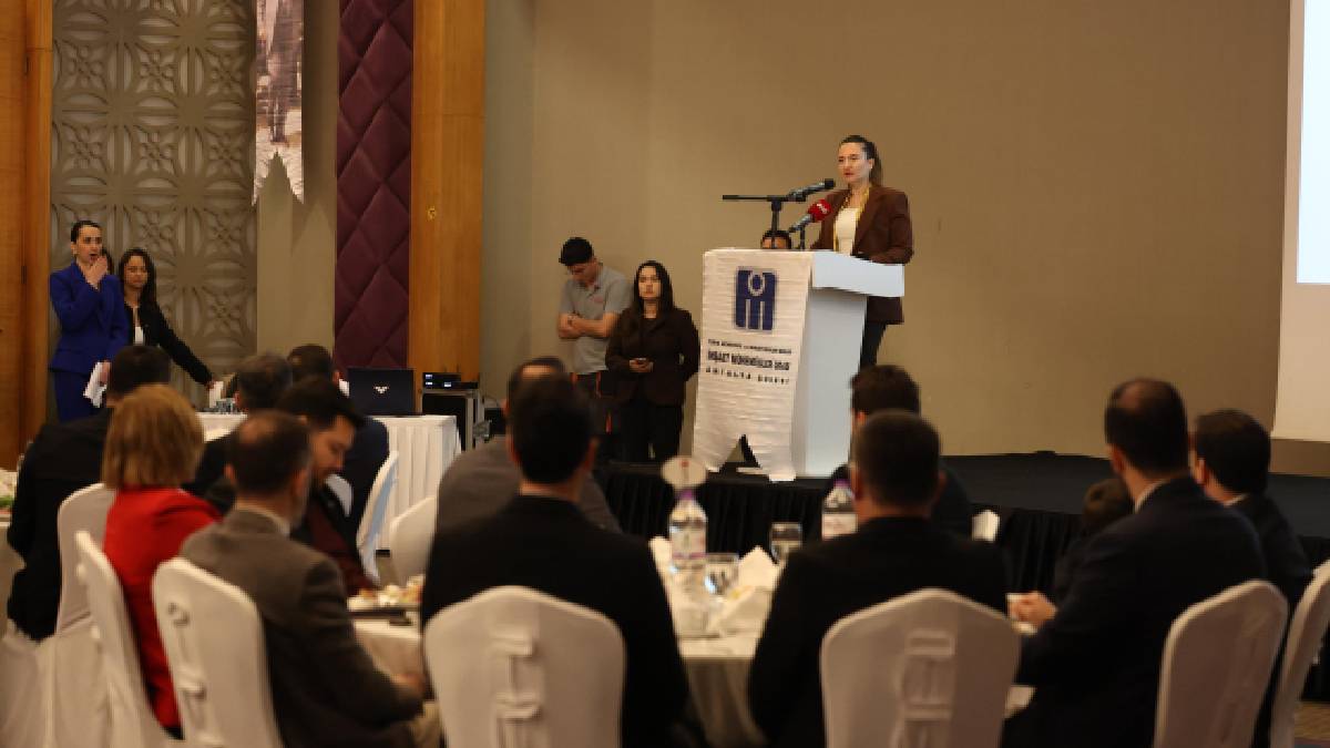 Başkan Vekili Özdemir İMO üyeleriyle bir araya geldi