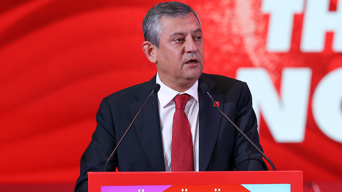 Özgür Özel Türkiye’ye dönüyor: Ataşehir'de miting yapacak