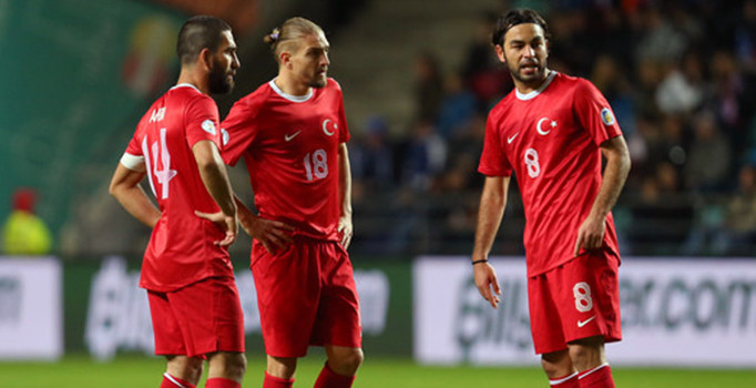 Fatih Terim kadro dışı bıraktığı futbolcusunu geri çağıracak