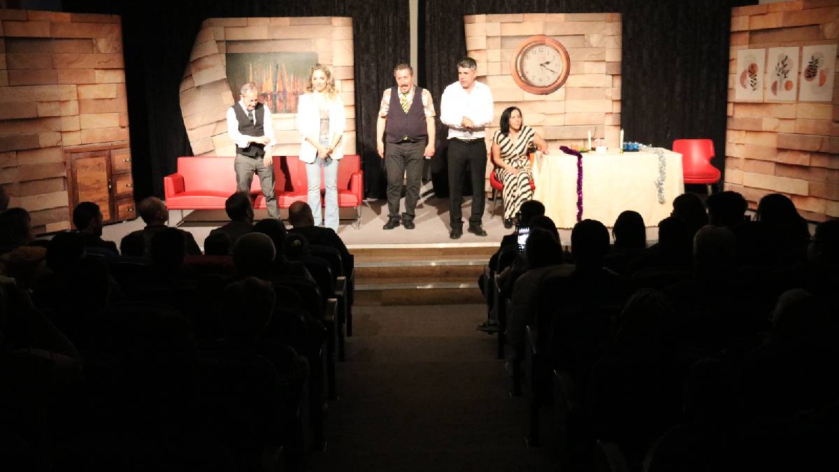 Büyükşehir, Aydınlıları kültür ve sanat etkinlikleriyle buluşturmayı sürdürüyor