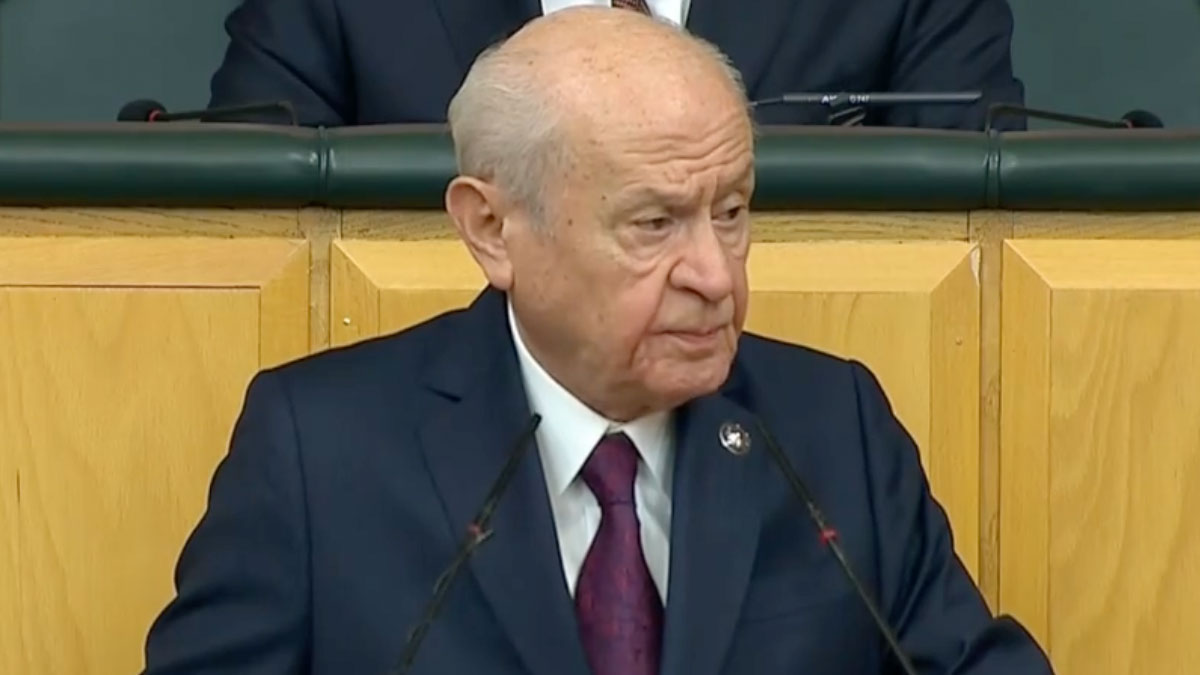 Bahçeli: Seçim siyasi cambazlıklarla öne sürülecek bir oyuncak değildir