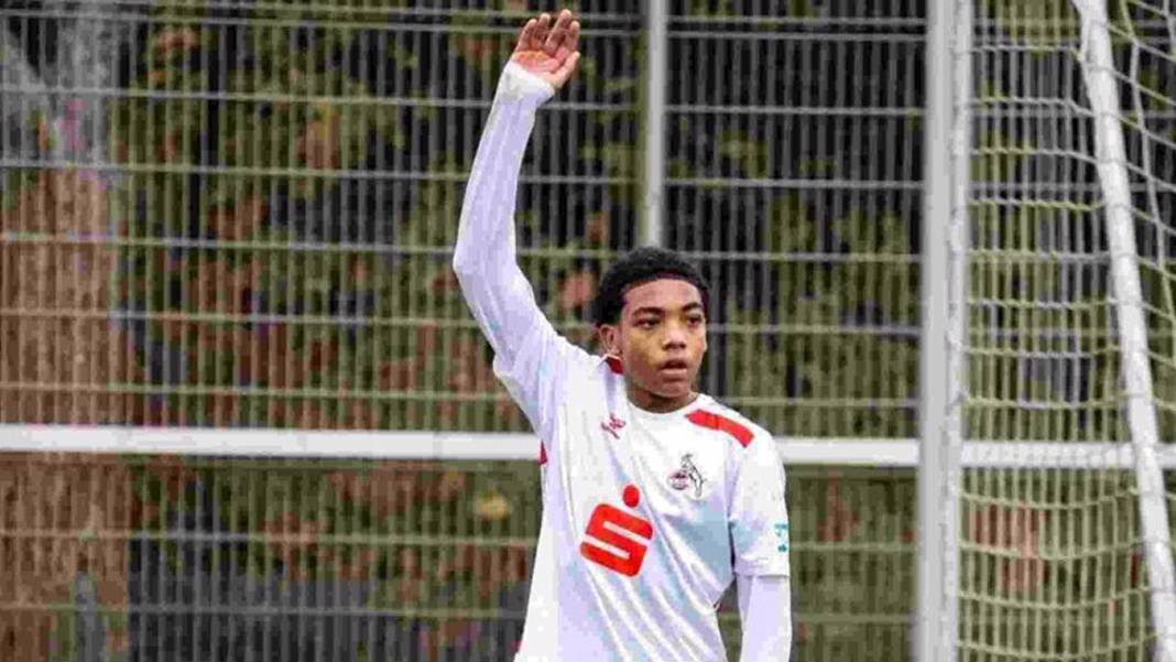 Trabzonspor'dan yılın transfer çalımı! 'Yerli Mbappé' Thierry Karadeniz 5 yıllığına Trabzonspor'da