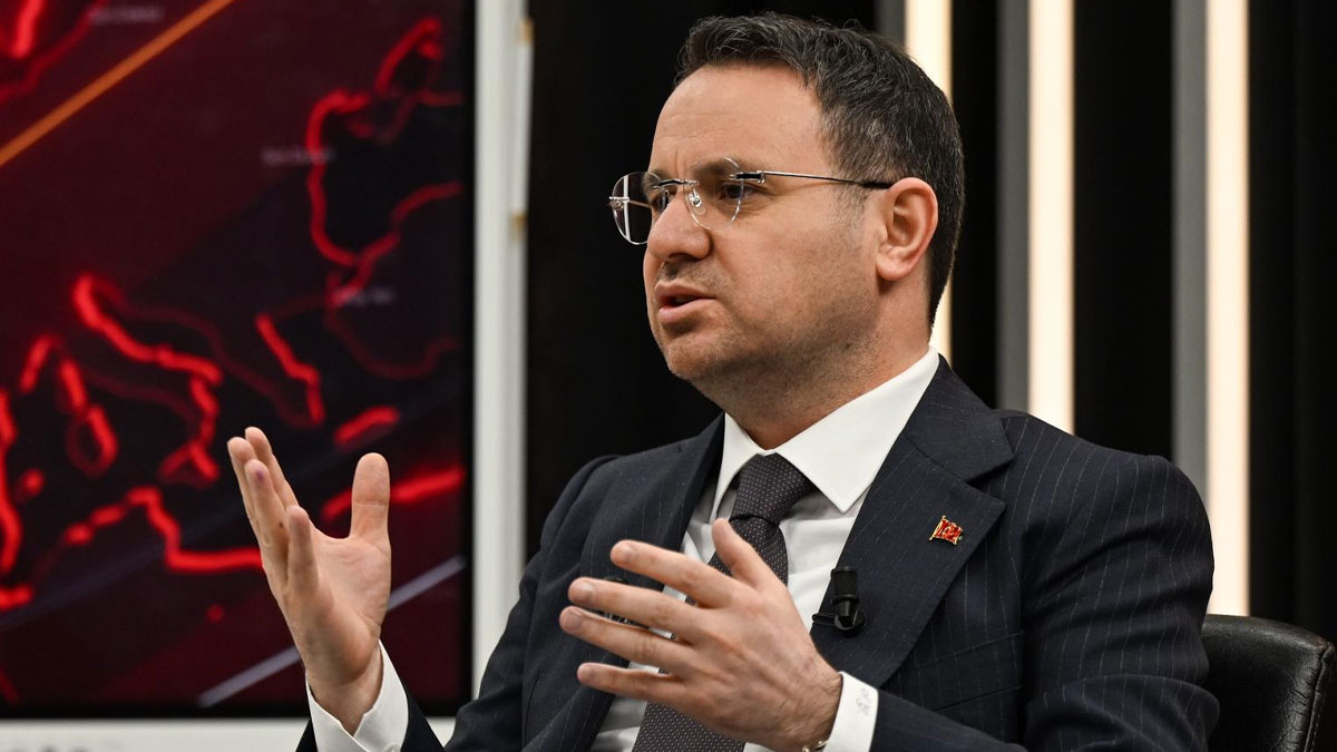 Gürlek'ten yargı tarafsızlığı mesajı: AK Partili belediyelere operasyon yapılmadı diye yapılmayacak sanılmasın