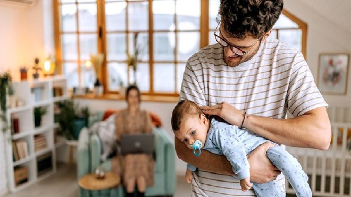 TBMM'de kabul edildi: Babalık izni 5 günden 10 güne çıkarıldı